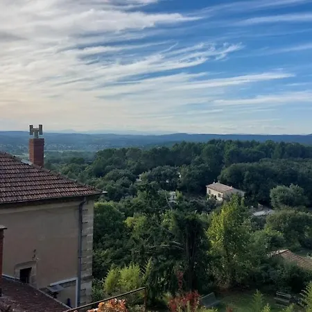 Casa de Férias Petite Maison De Village Saint-Victor-des-Oules